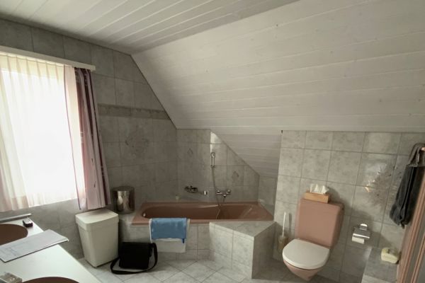 projekte-baeder7-nesselnbach-vorher-03-1500px4CF8DBED-0736-7023-760F-EB568B60F720.jpg
